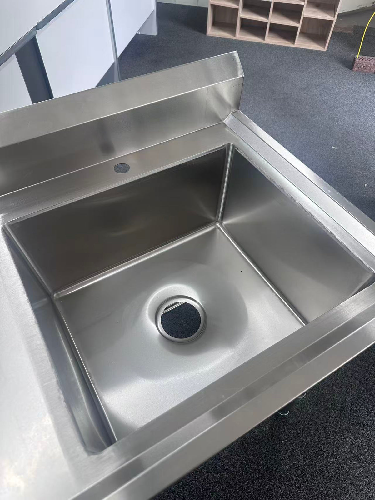 (#XD006) 1200x600x900 Right Sink (EX display, Pick up only, 1 only) EZ Stainless Pty Ltd