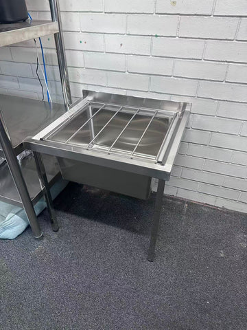 Mop Sinks (Wall mounted) SS304 1.2mm 610(L) x 530(D) x 600(H) Hospital, WorkShop, Commercial Kitchen. EZ Stainless Pty Ltd