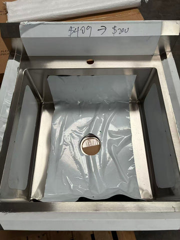 (#XD022) 700x700x900 Sink, Factory Second, 2 small dent. 1 available EZ Stainless Pty Ltd